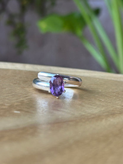 Anillo Ajustable de Amatista Facetada