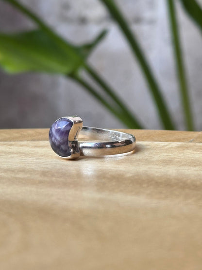 Anillo ajustable de Amatista luna mini