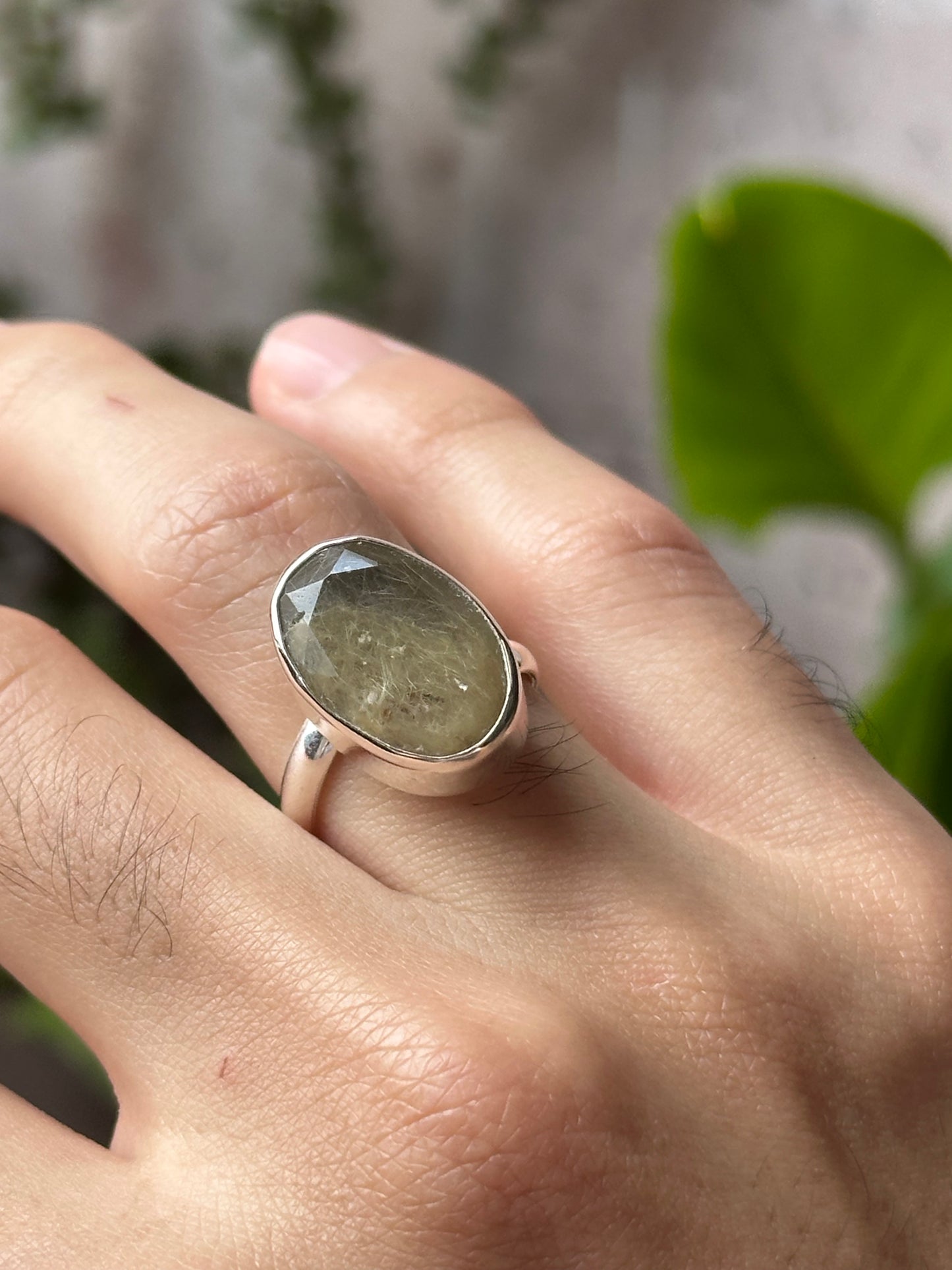 Anillo ajustable de Cuarzo Rutilado facetado