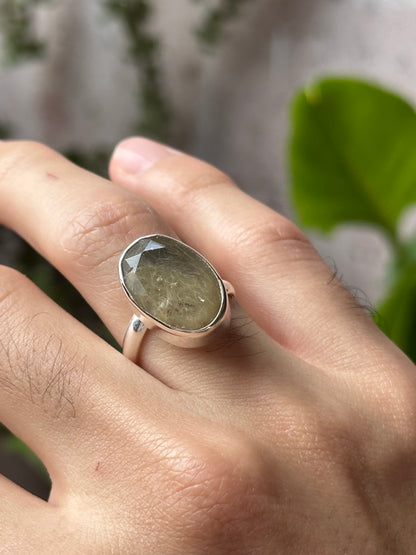 Anillo ajustable de Cuarzo Rutilado facetado