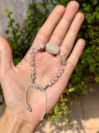 Pulsera Ajustable de Stalactita, Cuarzo Blanco y Hematita