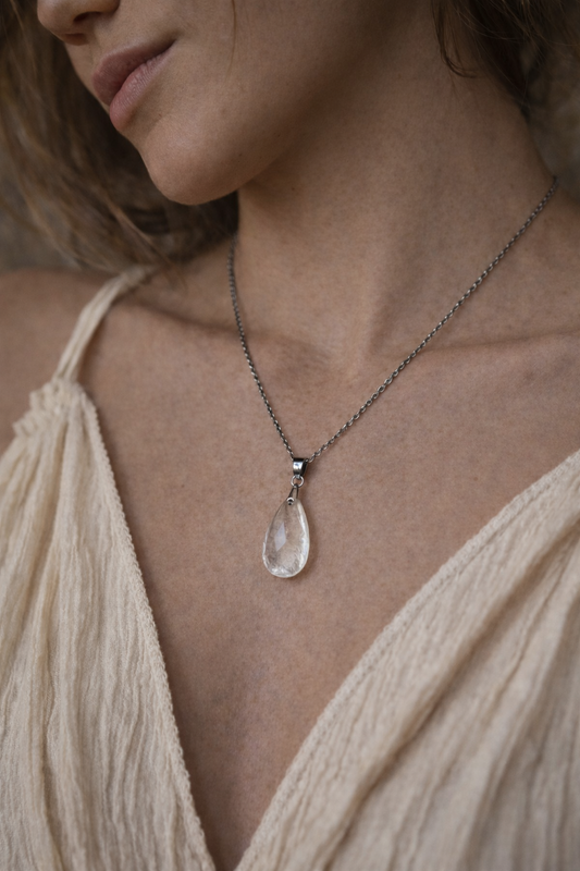 Collar Gota