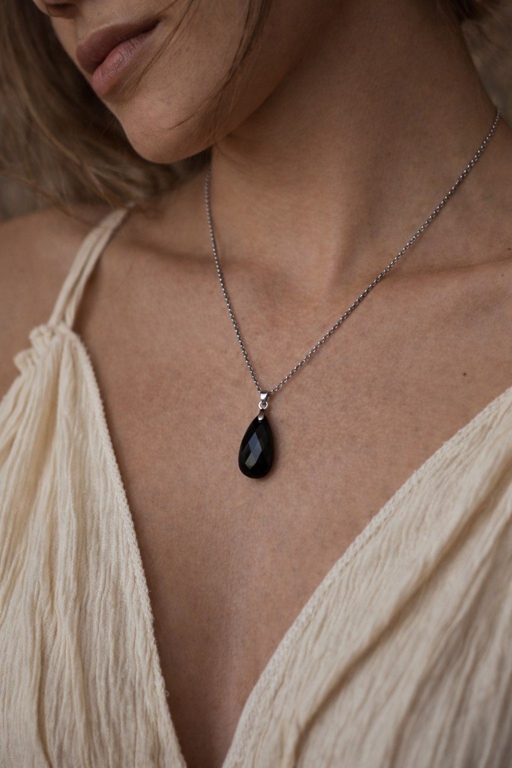 Collar Gota