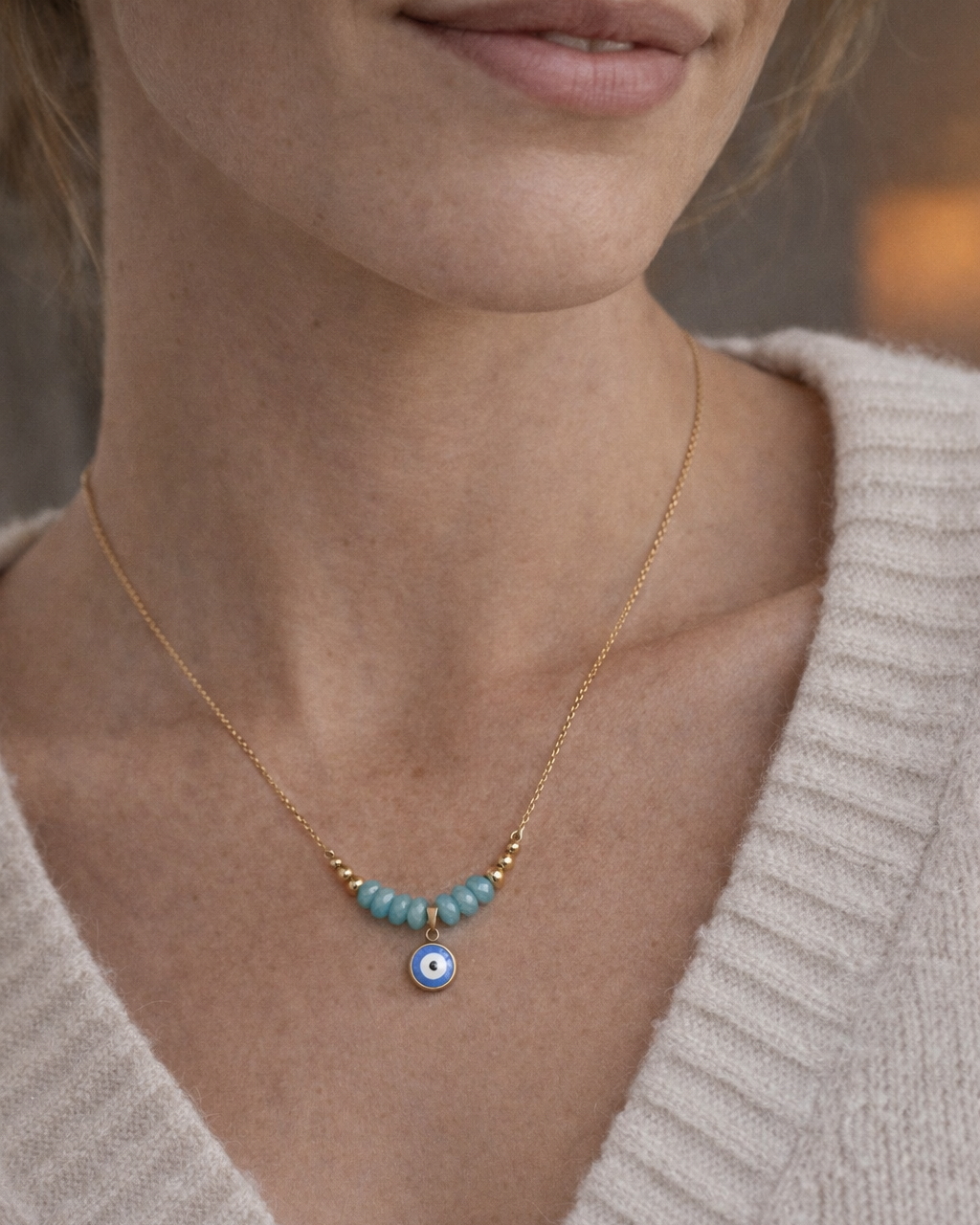 Collar de Calcedonia con Ojo Turco