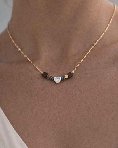 Collar de Hematita y Madre Perla