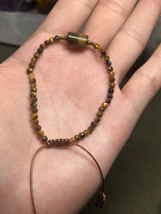 Pulsera Ajustable de Ojo de Tigre  3mm facetado & Hematita