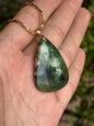 Dije de Jade Ruso en Forma de Gota