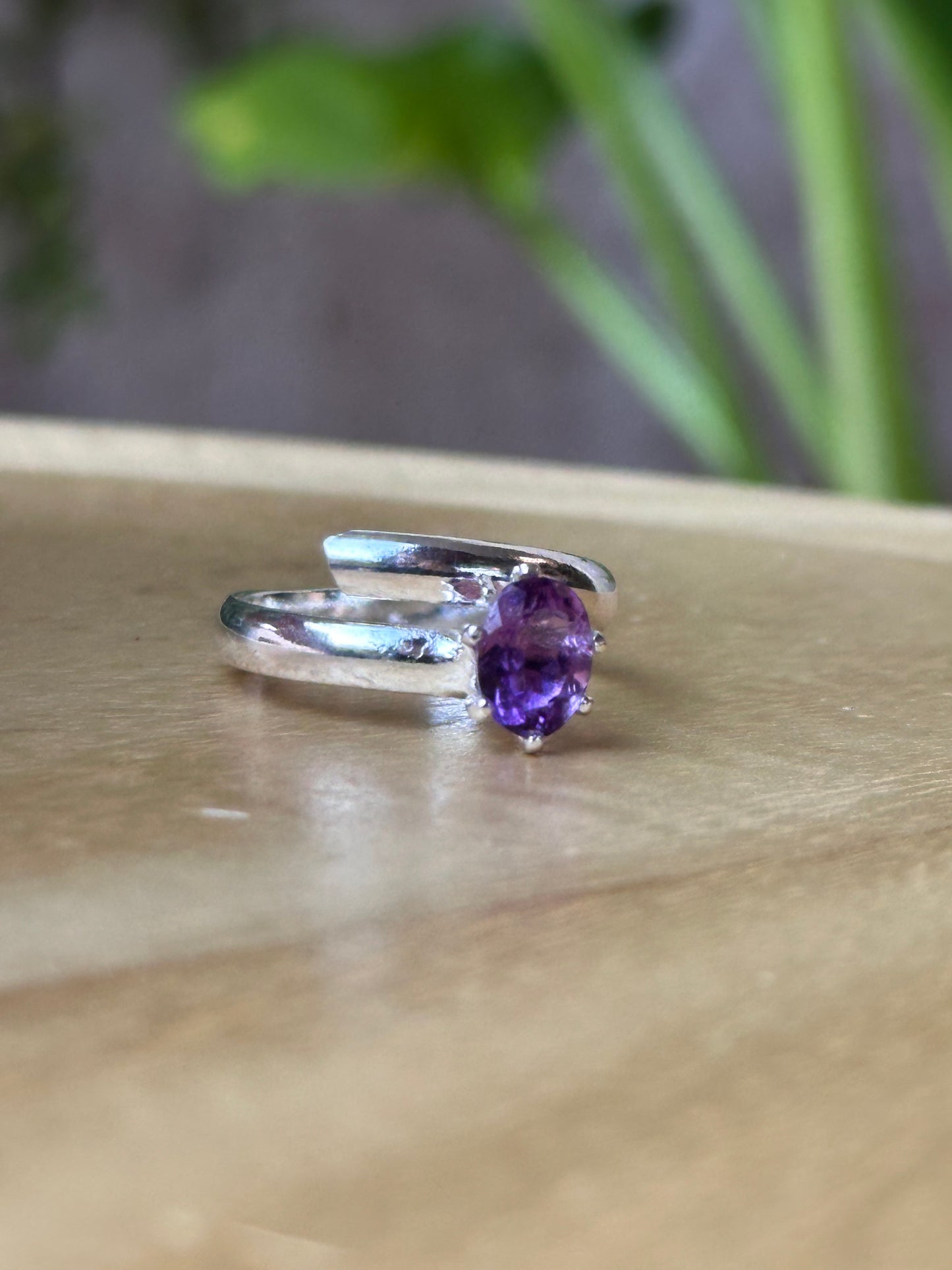 Anillo Ajustable de Amatista Facetada
