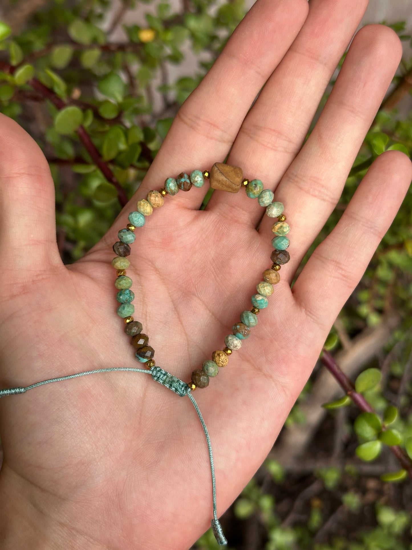 Pulsera Ajustable de Turquesa y Jaspe Madera