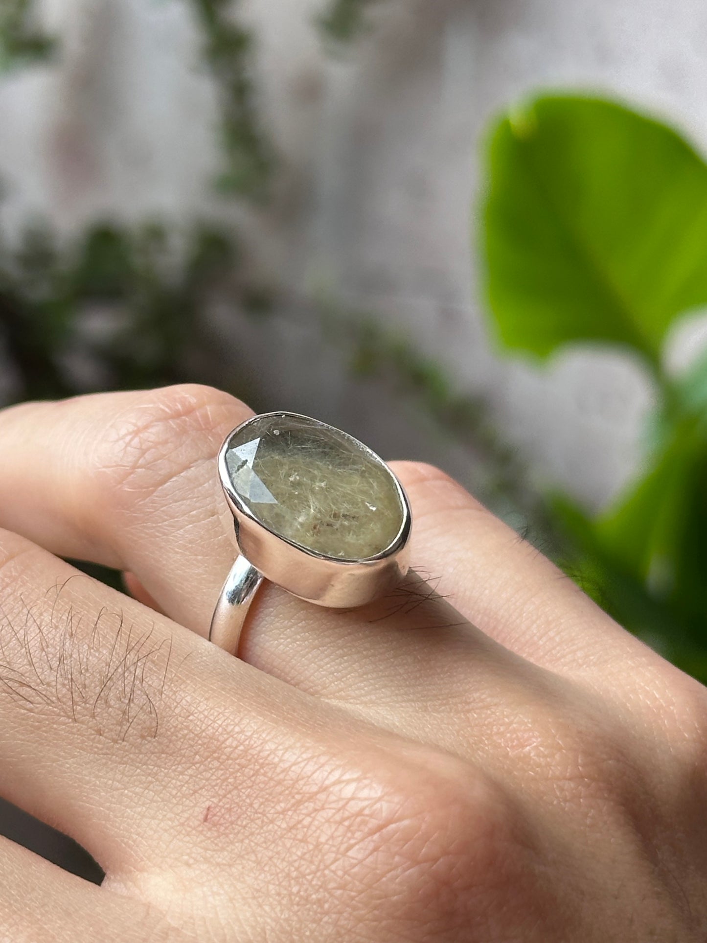 Anillo ajustable de Cuarzo Rutilado facetado