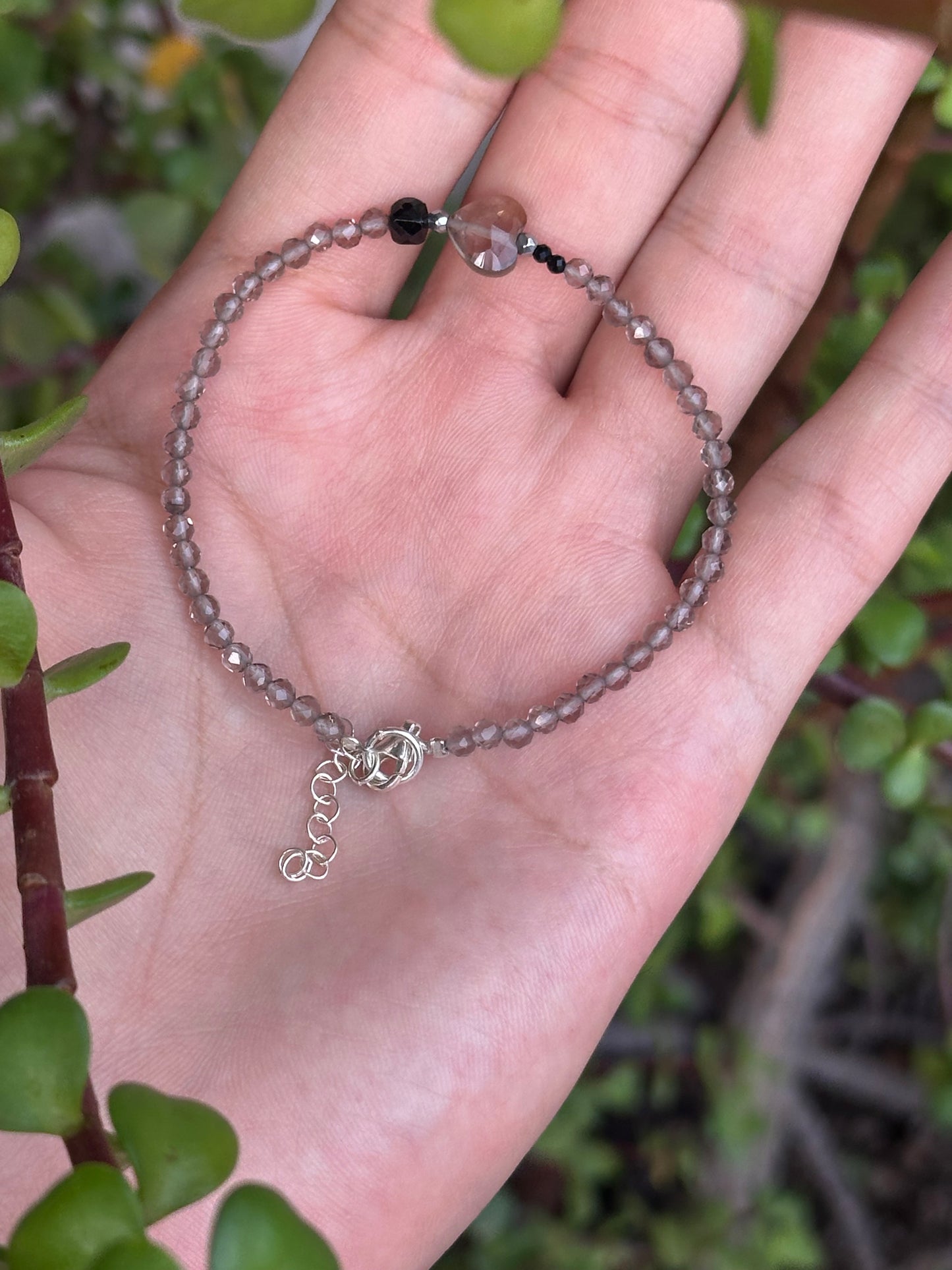Pulsera de Cuarzo Ahumado, Turmalina y Hematita