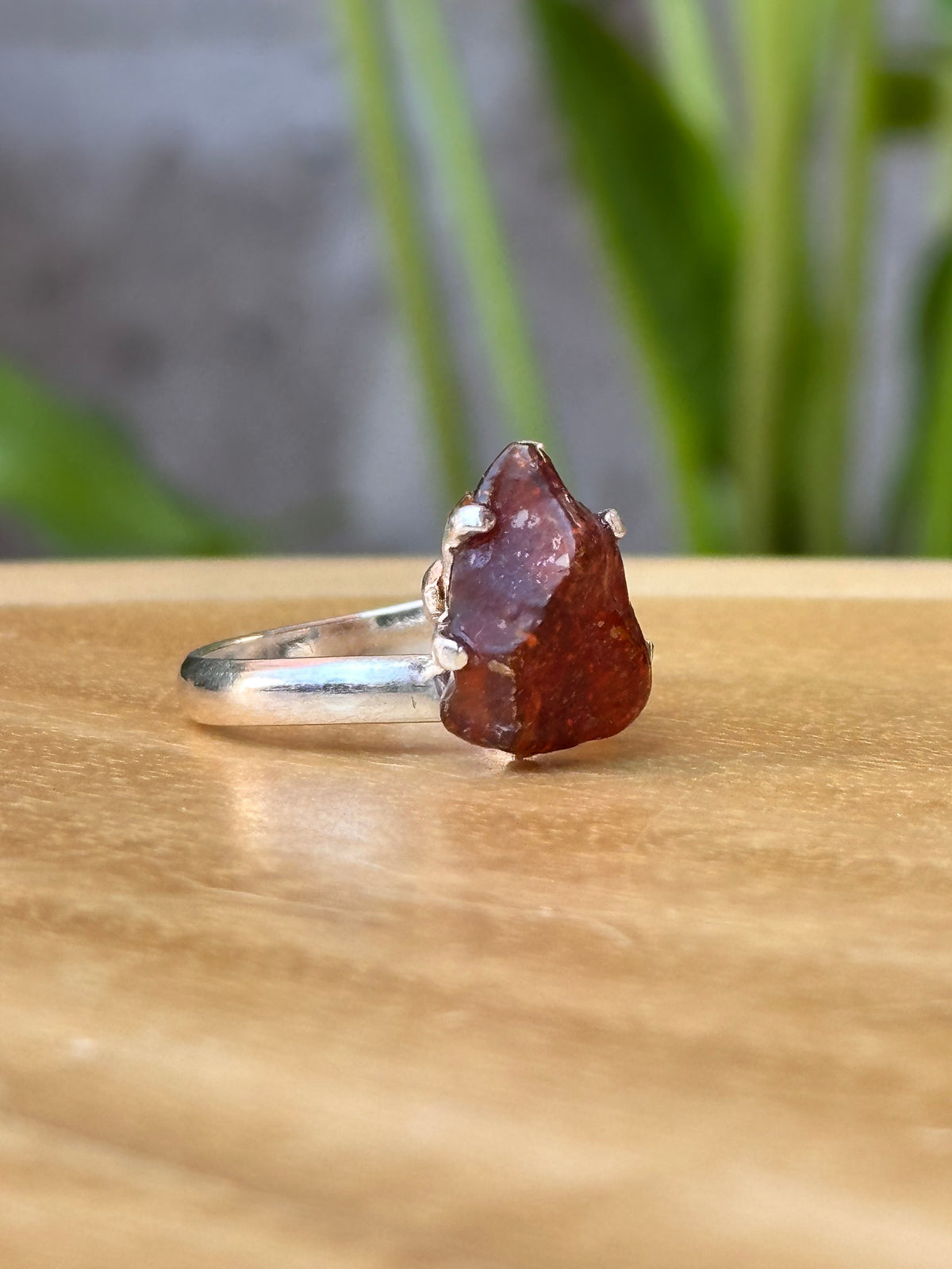 Anillo ajustable de ámbar