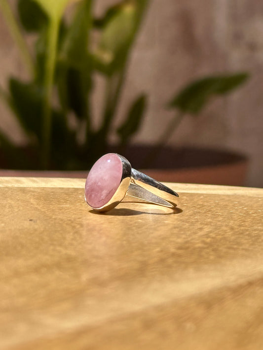 Anillo ajustable de Cuarzo rosa