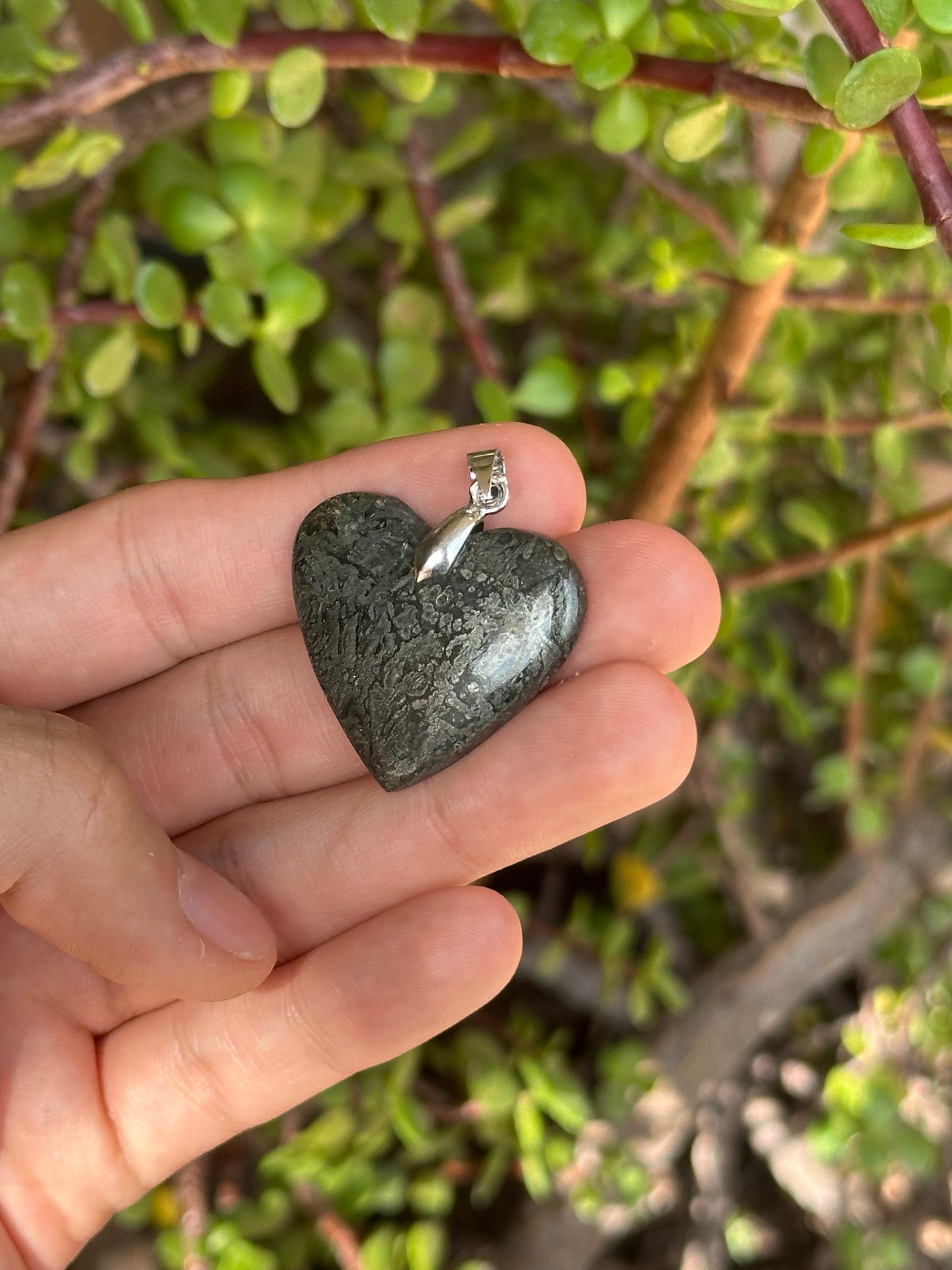 Dije de Marcasita en Forma de Corazón con Cadena Acero Inoxidable Dorada