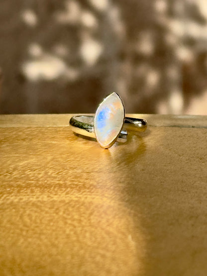 Anillo ajustable de piedra luna mini