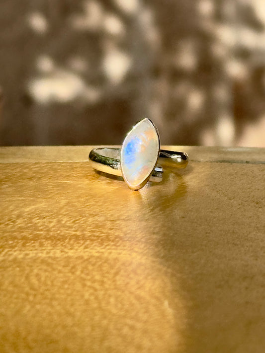 Anillo ajustable de piedra luna mini
