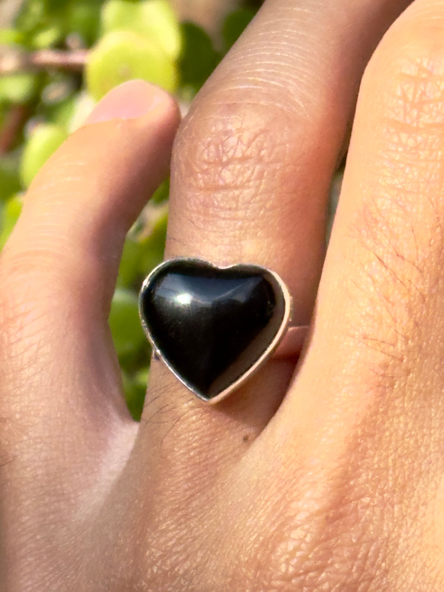 Anillo ajustable de Obsidiana negra corazón