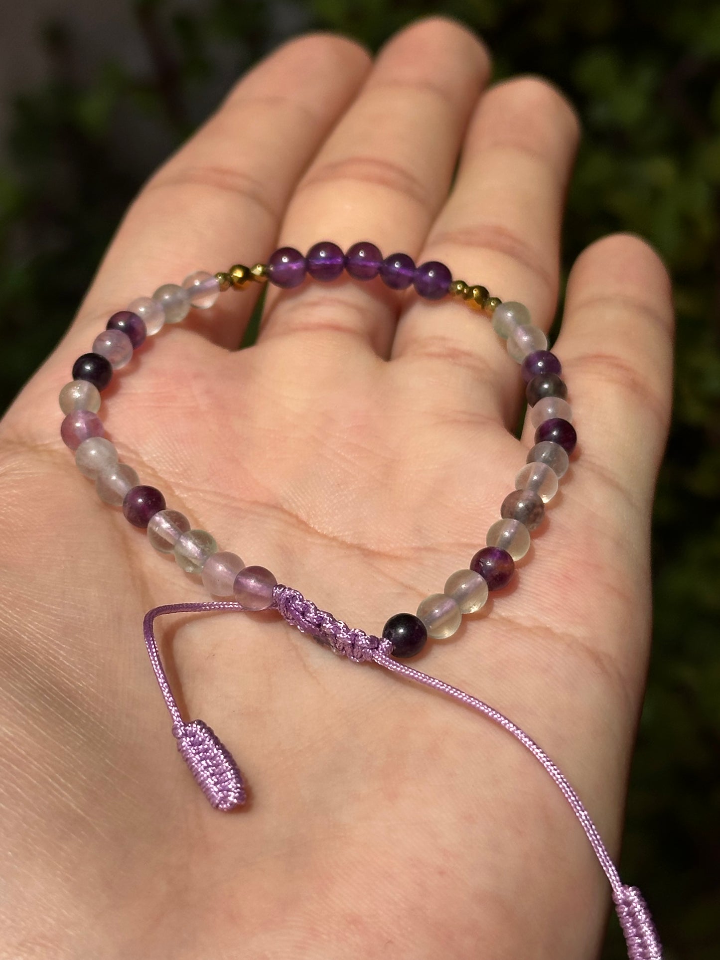 Pulsera Ajustable de Fluorita, Hematita y Amatista