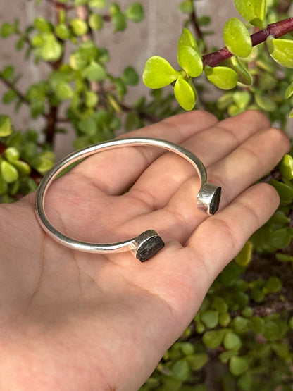 Brazalete de Turmalina en Alpaca Platinada