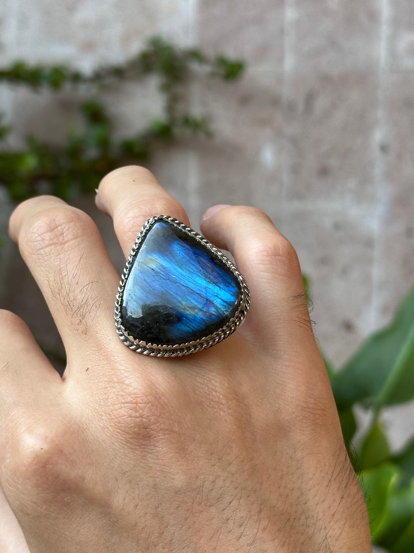 Anillo ajustable de labradorita
