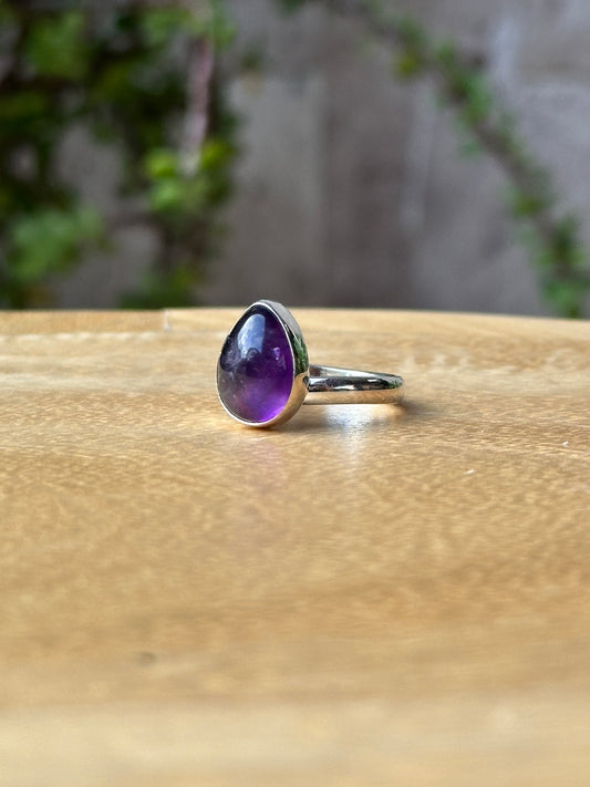 Anillo ajustable de Amatista gota mini