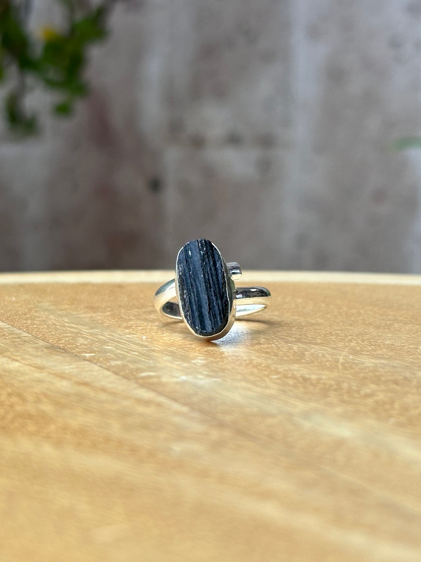 Anillo ajustable de Turmalina Negra mini