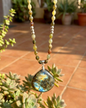 Collar de Labradorita y Granate Verde - Joyería Artesanal