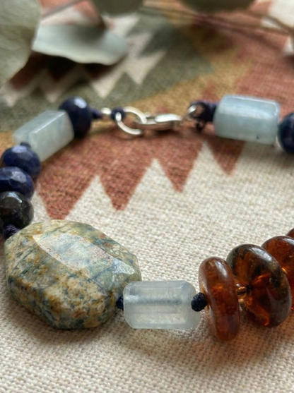 Pulsera de Ámbar báltico, aguamarina y azurita