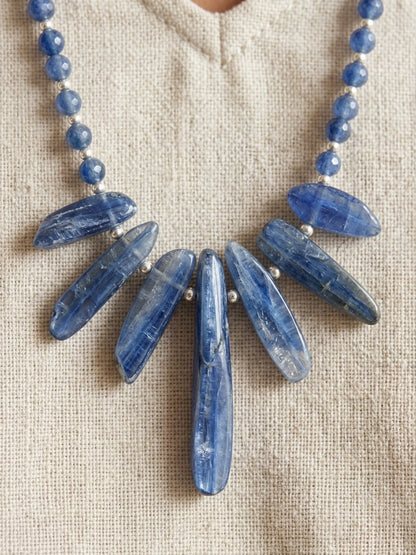 Collar · Cianita Azul