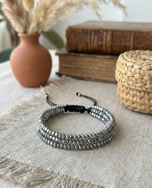 Pulsera ajustable de Hematita Plateada