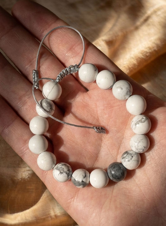 Pulsera ajustable de Howlita