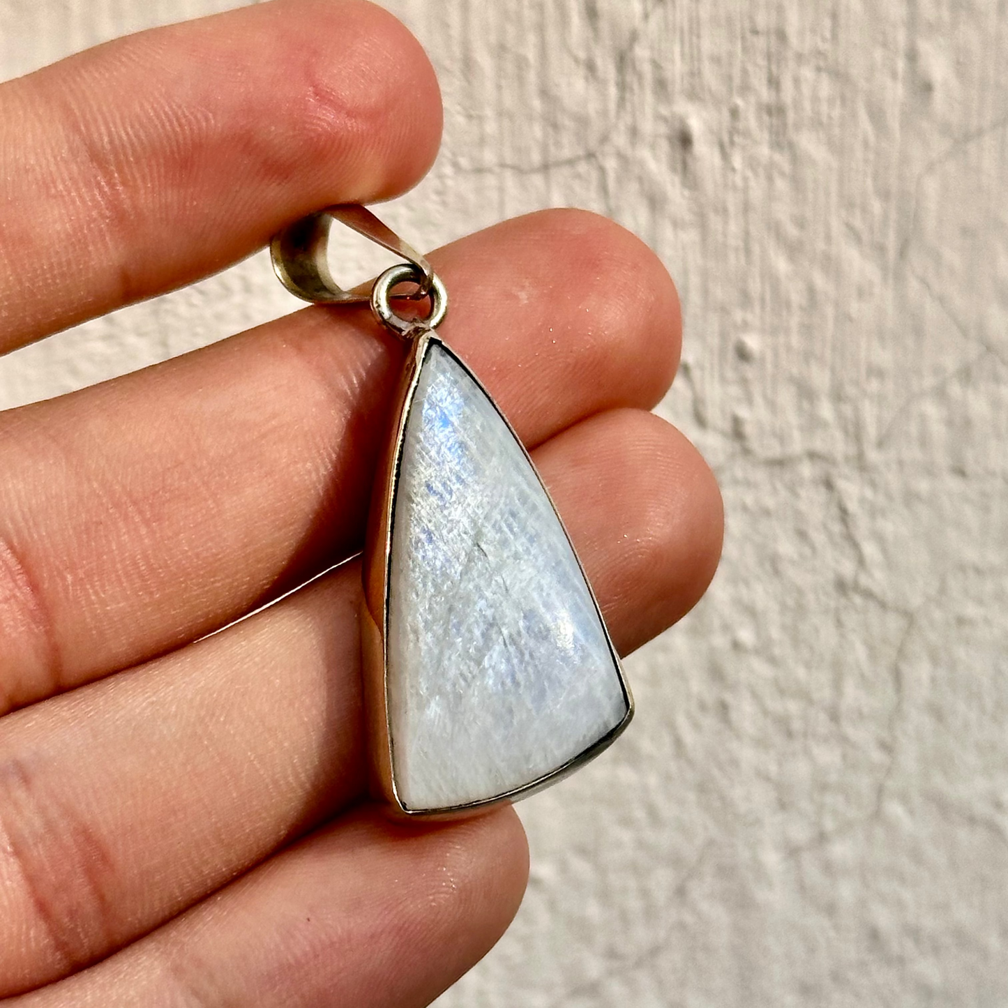 Dije Piedra Luna Natural - Intuición y Equilibrio Emocional