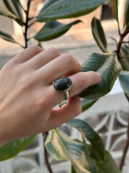 Anillo ajustable de shungita con pirita