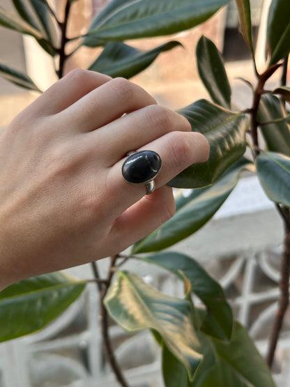 Anillo ajustable de shungita con pirita