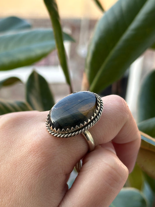 Anillo ajustable de Ojo de Halcón