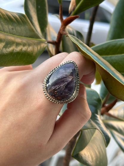 Anillo ajustable de Amatista Chevron