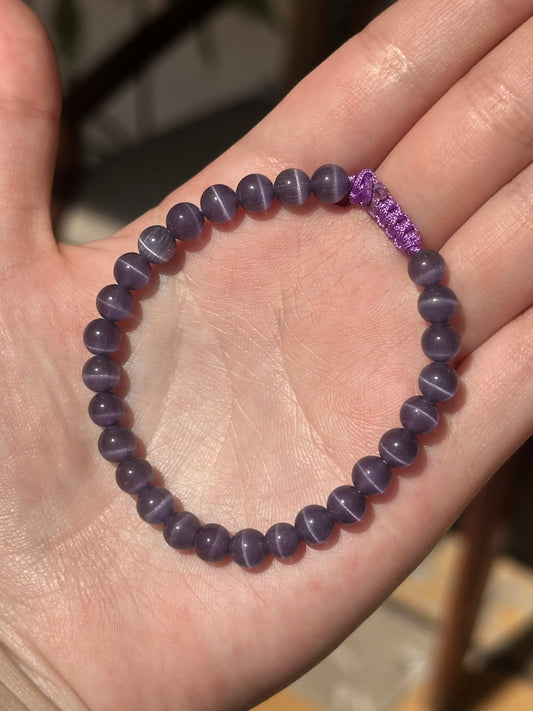 Pulsera ajustable de Ojo de Gato Morada