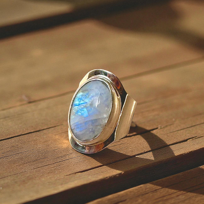 Anillo de piedra luna - Joyería Artesanal Mexicana