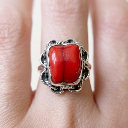 Anillo Ajustable de Coral Rojo en Plata .925
