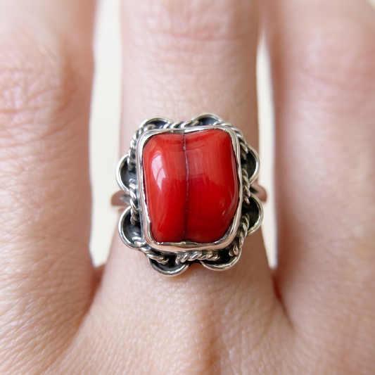 Anillo Ajustable de Coral Rojo en Plata .925