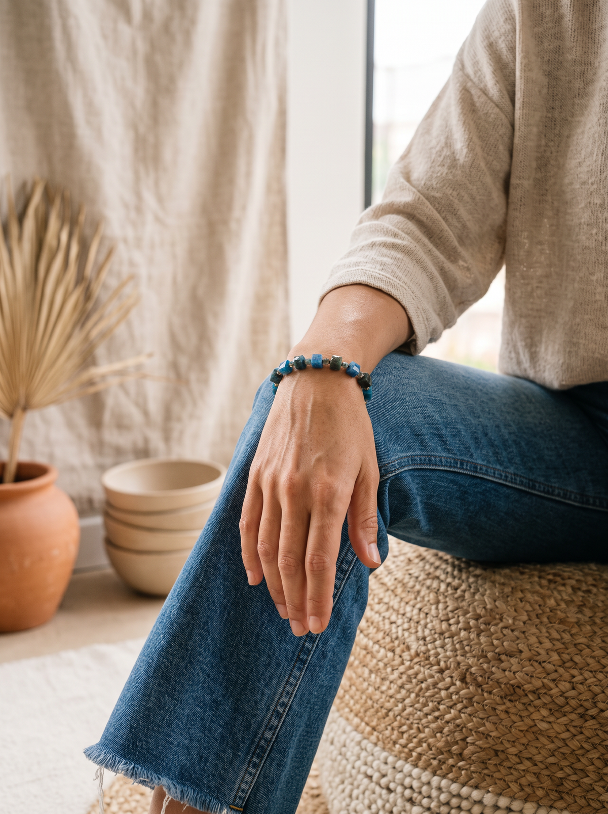 Pulsera Ajustable · Apatito Azul & Hematita